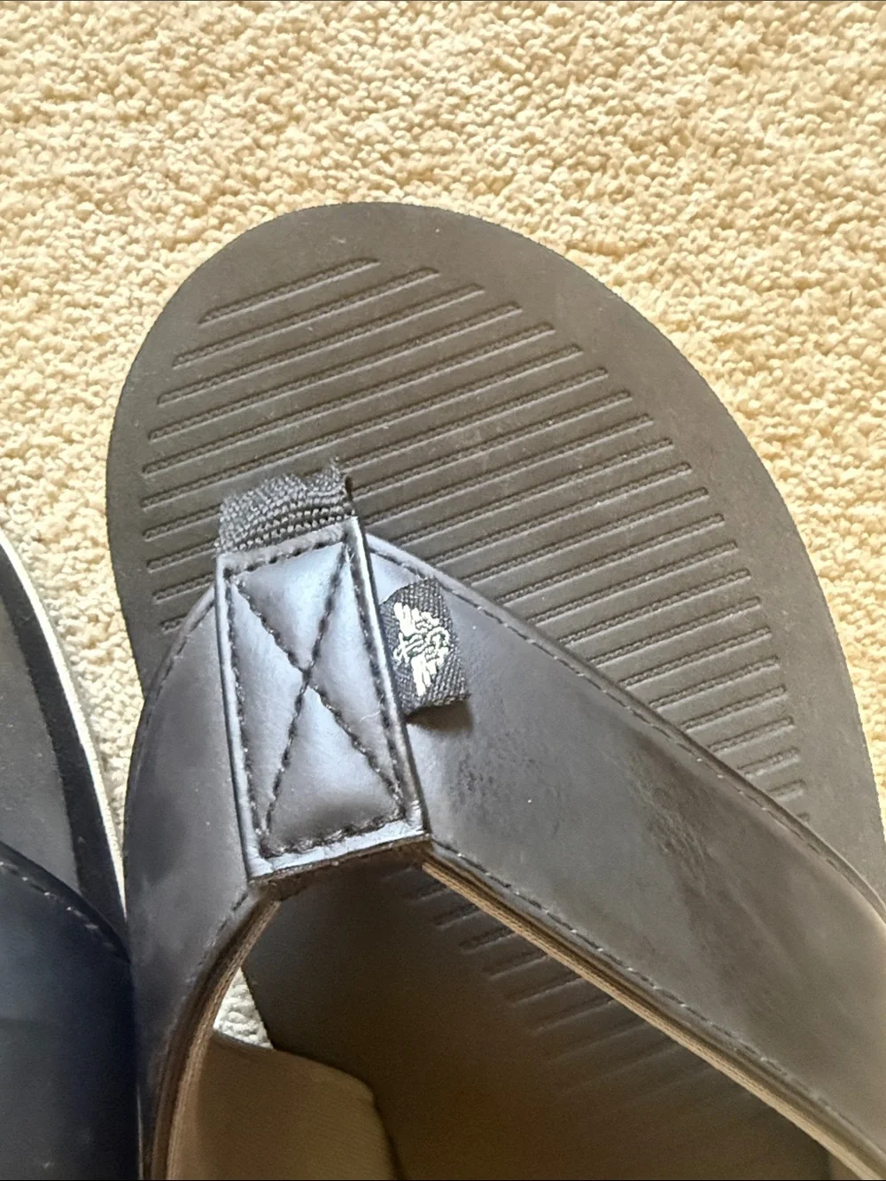 Men's Docker’s Black Flip Flop Sandals